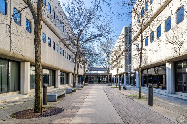 Students can earn associate degrees from Wilbur Wright College in Dunning.