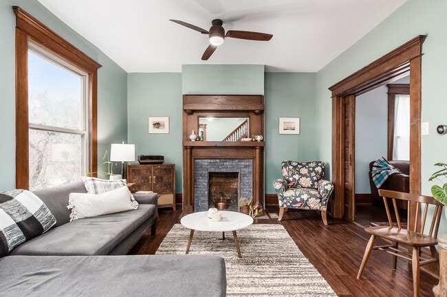 234 E 7th Ave, Columbus, OH 43201 - photo 2