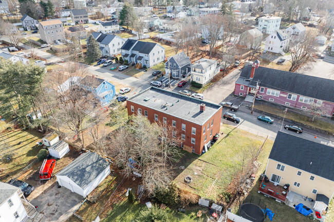 St. Casimir School provides private education in the neighborhood of Montello.