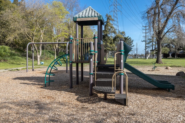 A Campus Commons playground option is at nearby University Park.
