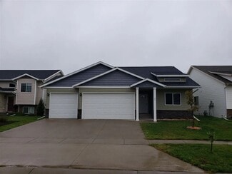 31 Berkeley St, Surrey, ND 58785