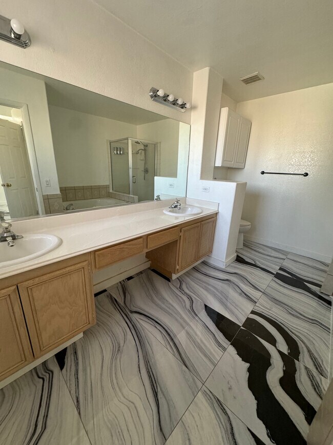 4509 Palm Mesa Dr unit master bedroom, Las Vegas, NV 89120 - photo 2