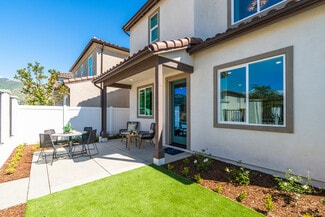 111 Yellow Birch Ln, Piru, CA 93040