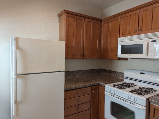 3632 E 2nd St unit 5, Long Beach, CA 90803 - photo 7