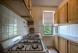 1156 Commonwealth Ave Unit 32, Boston, MA 02134