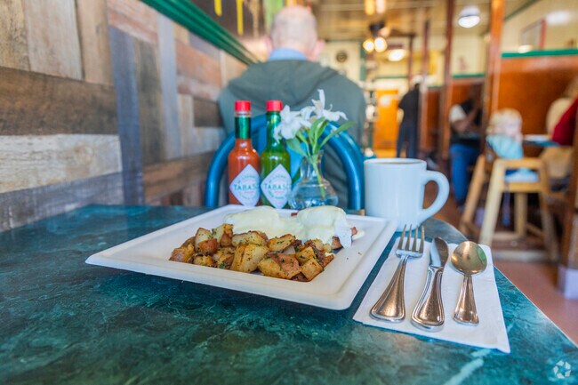 Egghead’s Restaurant in Fort Bragg serves one of the best Eggs Benedicts in California in a fun Wizard of Oz inspired atmosphere.