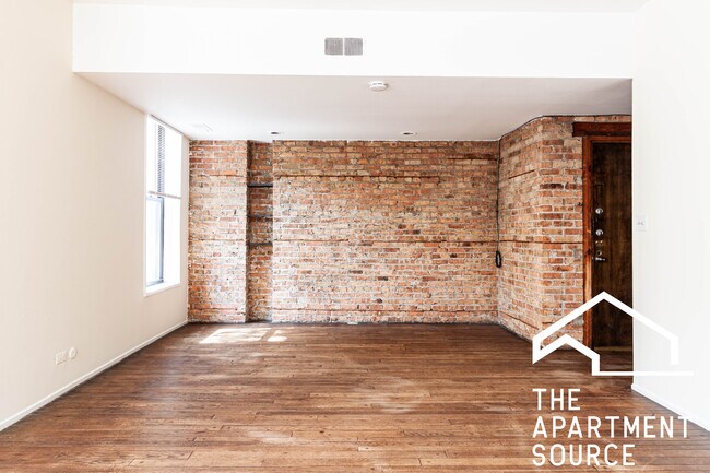 610 W Surf St unit 4, Chicago, IL 60657 - photo 6