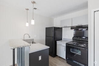 612-620 S Center St, Royal Oak, MI 48067