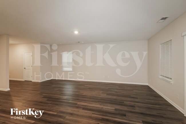 163 Wynn Way, Pendergrass, GA 30567 - photo 2