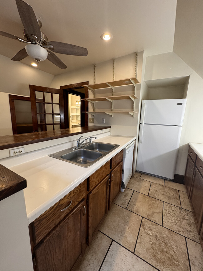 26 N Butler St Unit 3, Madison, WI 53703