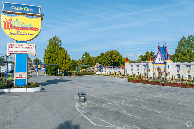 Enjoy the Midieval-themed Dutch Wonderland amusement park in Fertility.