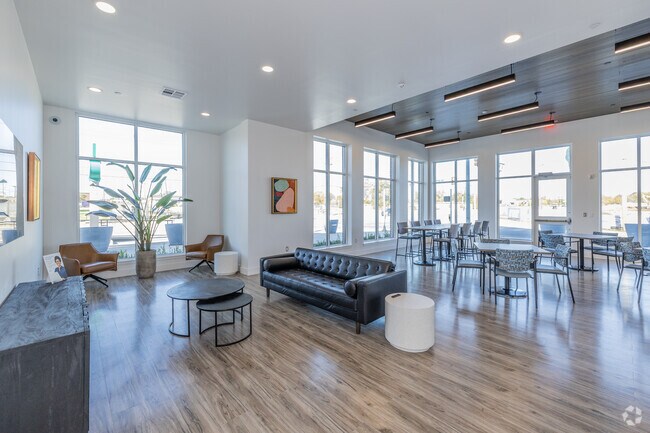 Phoenix@36N, Tulsa, OK 74106 - photo 5