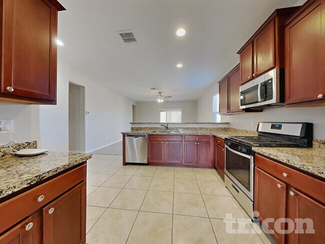 40209 W Walker Way, Maricopa, AZ 85138 - photo 5