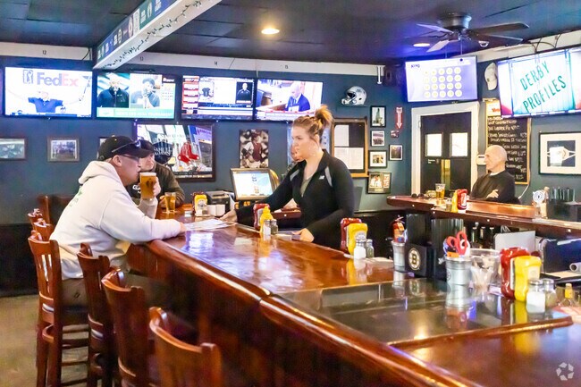 Situated near the heart of Seabrook Beach, 12 Ocean Grill draws both locals and tourists alike.
