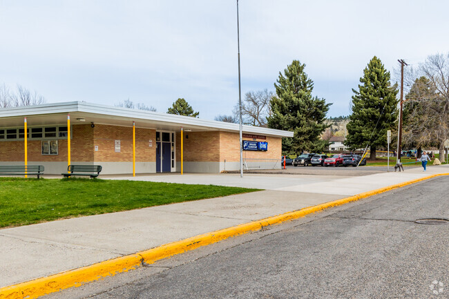 Boulder School is located in Billings.