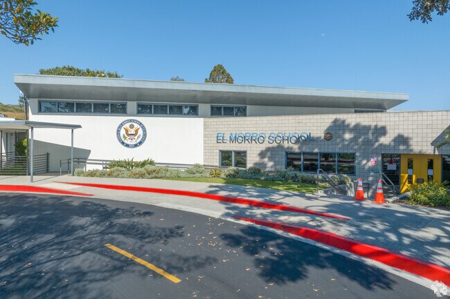 El Morro Elementary School is a Blue Ribbon Award school for students K-5 in Laguna Beach.