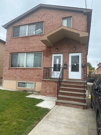 25743 147th Dr, Rosedale, NY 11422