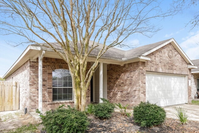 31703 Forest Oak Park Ct, Conroe, TX 77385 - photo 3