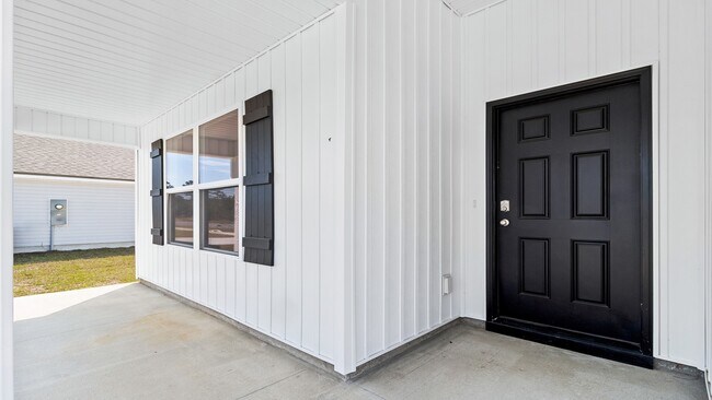 9 E Pecan St unit 36208771, Crawfordville, FL 32327 - photo 2