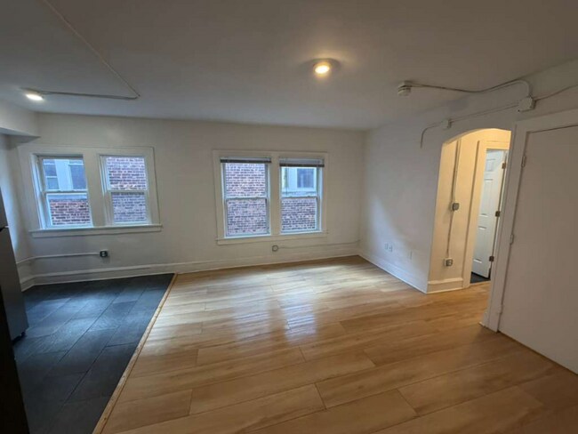 1384 W 83rd St unit 403, Cleveland, OH 44102 - photo 7