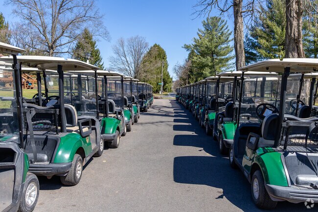 The Flying Hills Golf Course is within walking distance to most of the houses in the area.