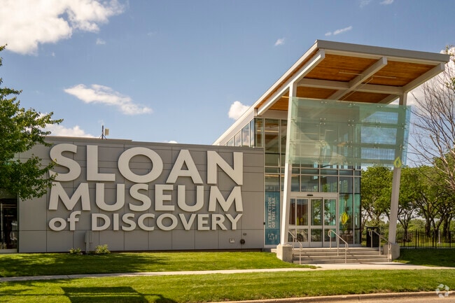 Sloan Museum of Discovery has 100k+ square feet of hands-on learning for Potter Longway kids.