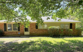 3236 Meadow Ln, Montgomery, AL 36116