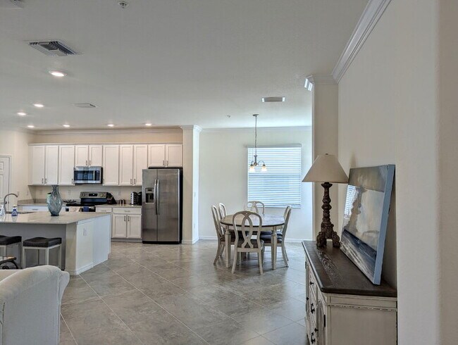 923 Tidewater Shores Loop, Bradenton, FL 34208 - photo 6