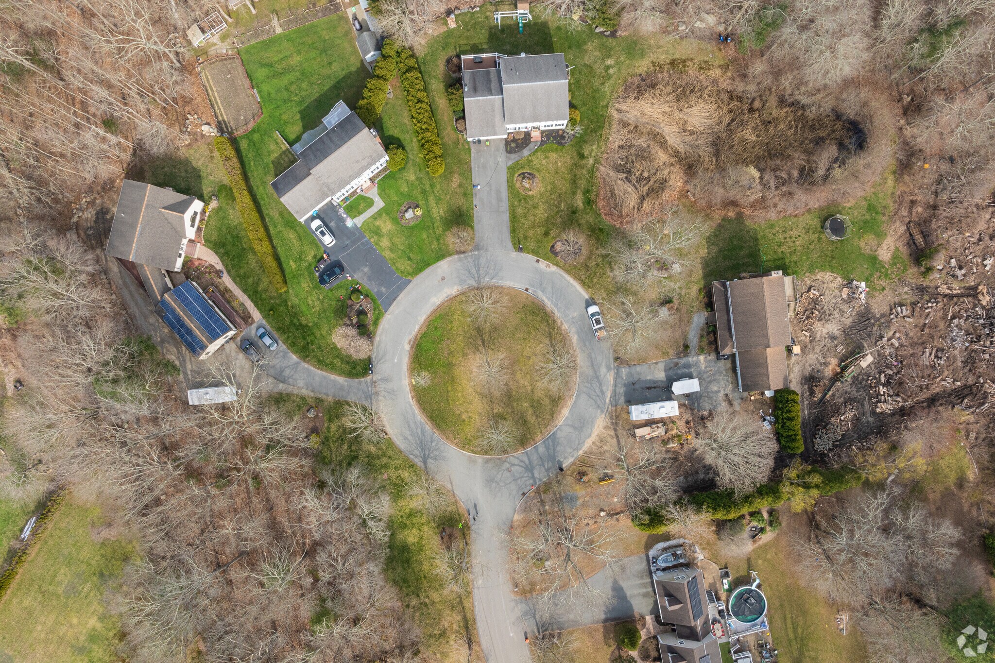 Idlewood is packed with cul de sac neighborhoods like this one.