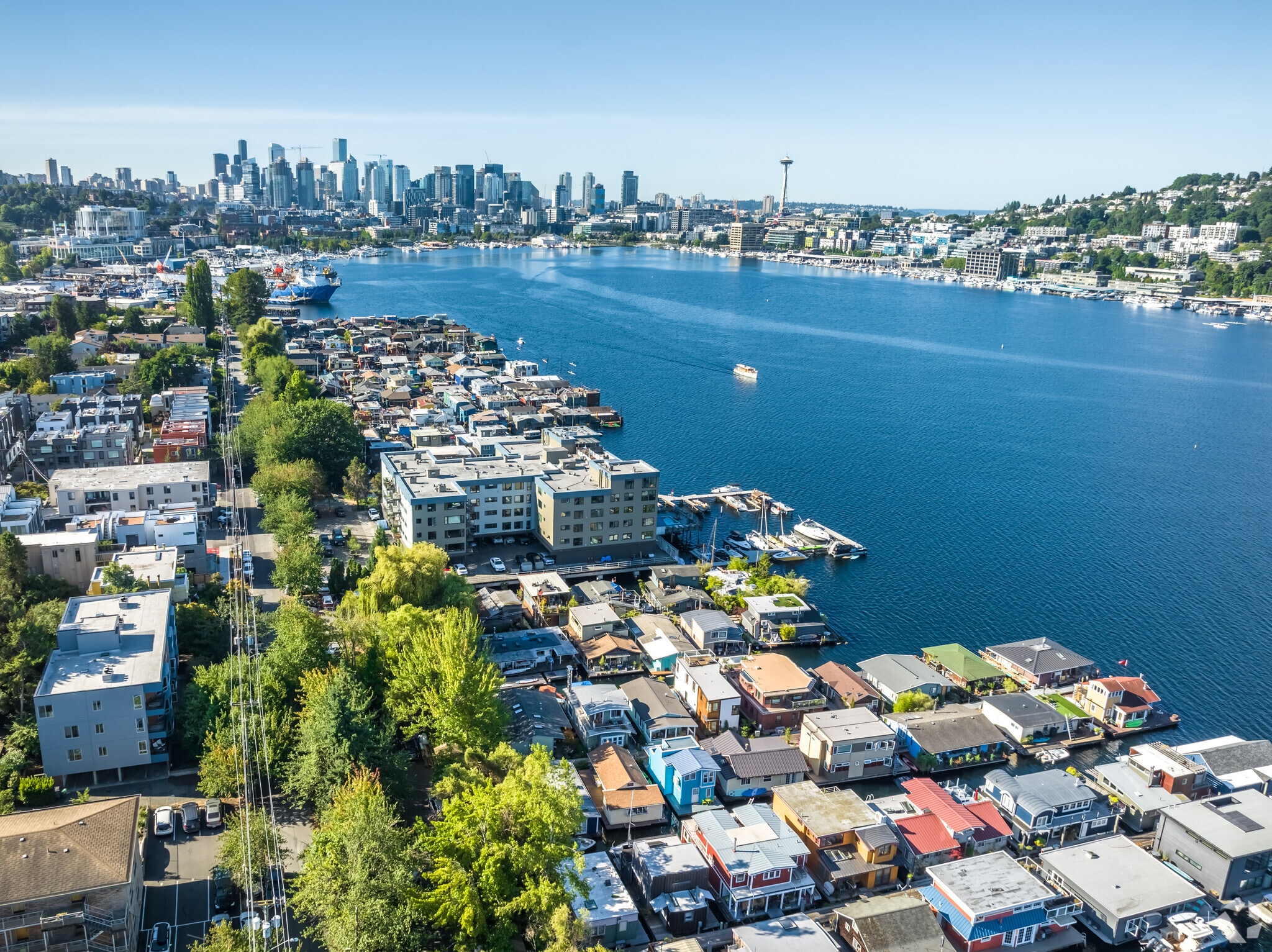 The Eastlake neighborhood is just three miles north of Seattle and is right on Lake Union.