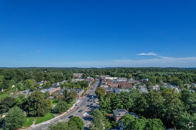 Massachusetts Avenue connects Lexington and Shakerhill in Woburn.
