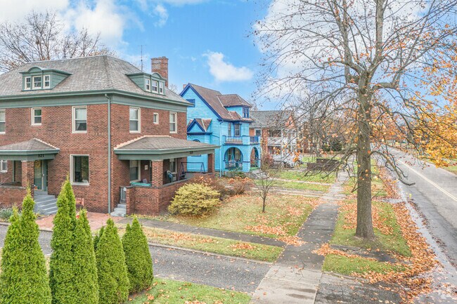 Residents take pride in a well-maintained lawn in Warren-Trumbull County.