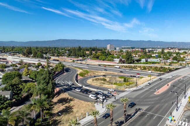 Bascom-Forest sit next to 280/880 highway intersection.