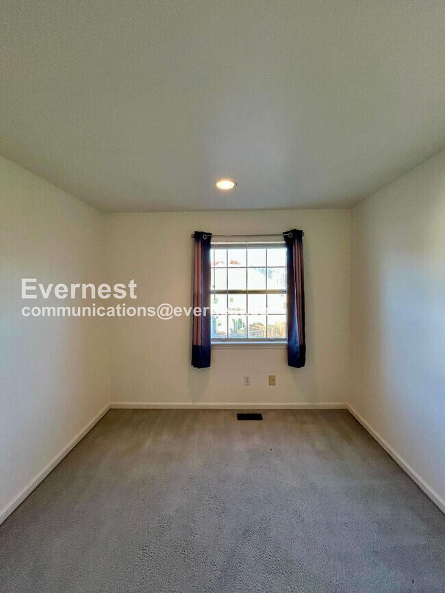 16321 Taconic Cir, Dumfries, VA 22025 - photo 7