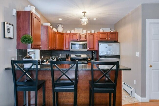 544 E 8th St unit 3, Boston, MA 02127 - photo 4