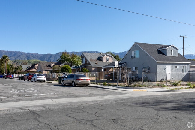 A row of classic ranch-style homes in Delman, San Bernardino.
