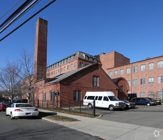 122 Charles St, Meriden, CT 06450