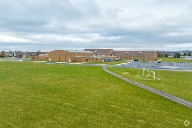 The courses at Heritage Grove Middle School encourage critical thinking and creativity.