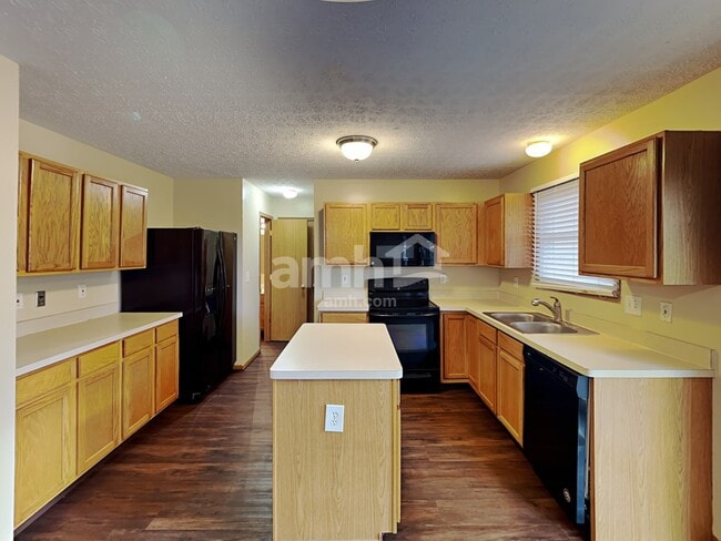 1840 Pine Grove Place, Lancaster, OH 43130 - photo 2