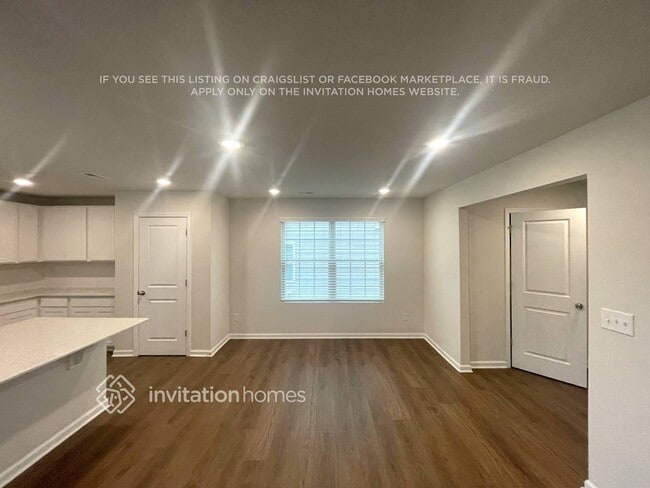 6144 Foggy Btm Cir, Charlotte, NC 28262 - photo 5