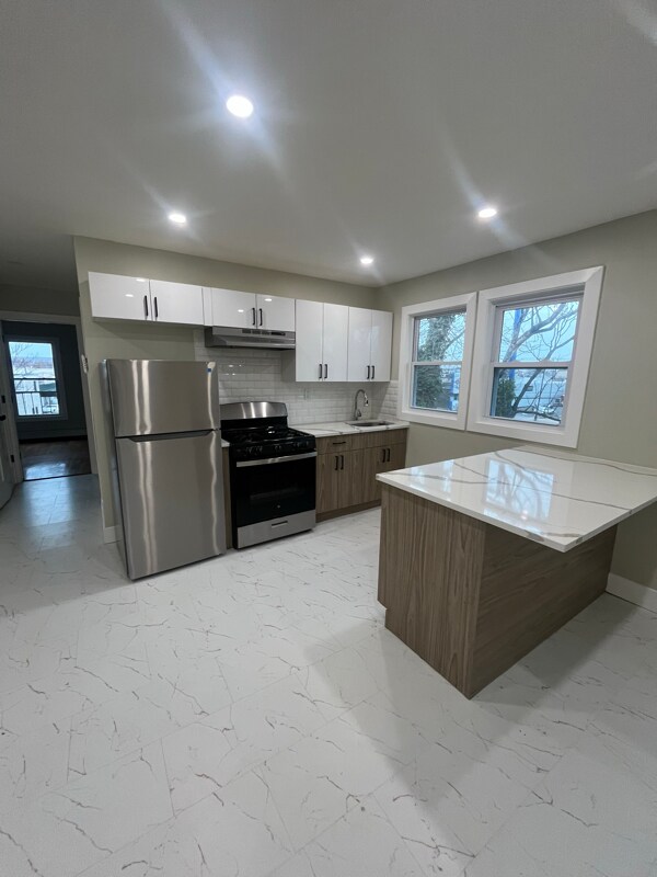 9 Stecher St unit 3, Newark, NJ 07112 - photo 1