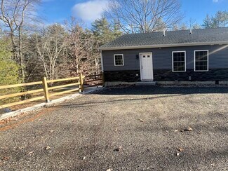 652 Goodwins Mills Rd, Dayton, ME 04005