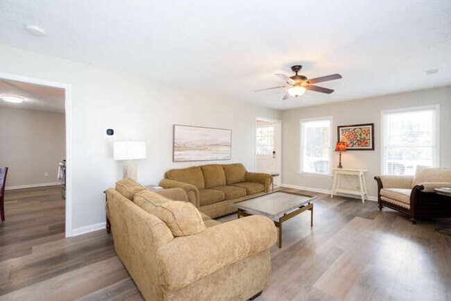 1060 Washington Ave unit ID1289333P, Woodstock, GA 30188 - photo 2