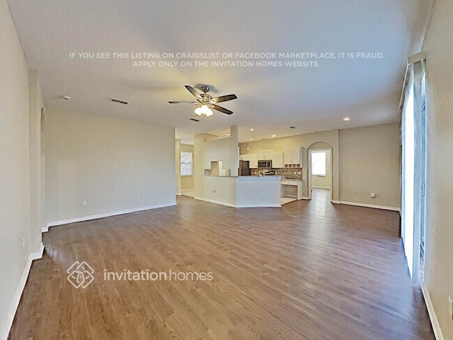 8415 Greystone Dr, Lakeland, FL 33810 - photo 4