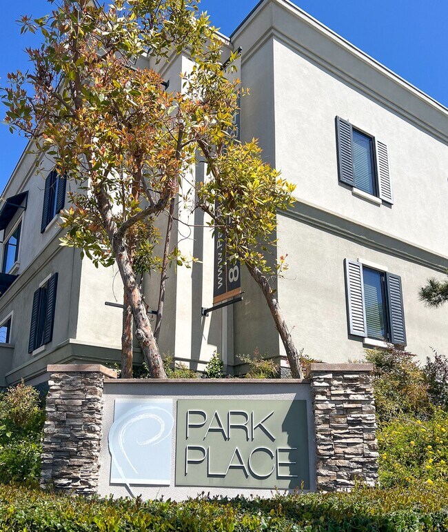 8700 De Soto Ave, Canoga Park, CA 91304