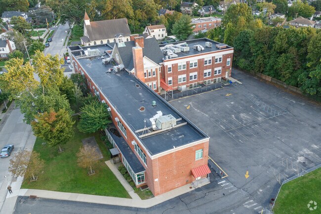 Bright futures begin at Chestnut  Street School.