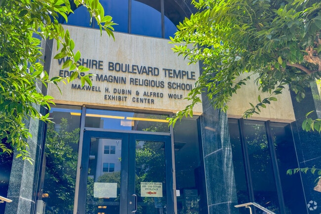 Brawerman Elementary School - East