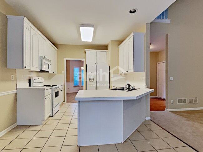 3305 Maple Terrace Dr, Suwanee, GA 30024 - photo 3