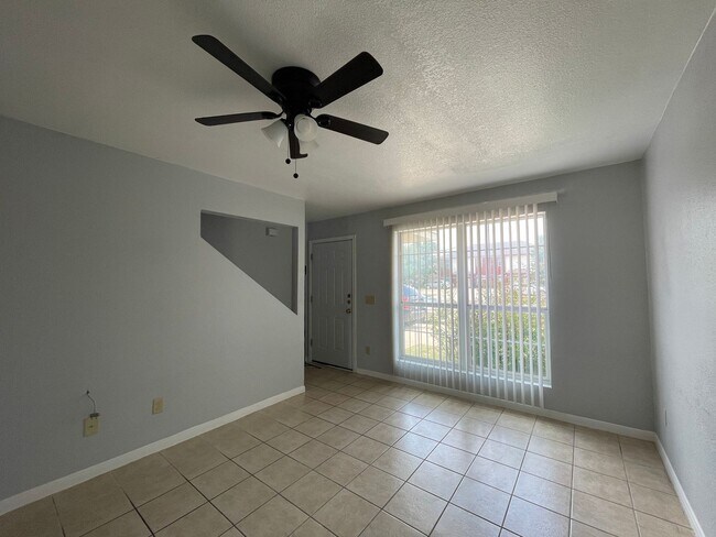 4006 Madison Dr unit C, Killeen, TX 76543 - photo 2