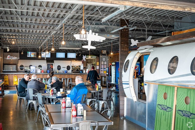 Alpha Charlie Grill offers views of planes taking off near Birmingham Airport.